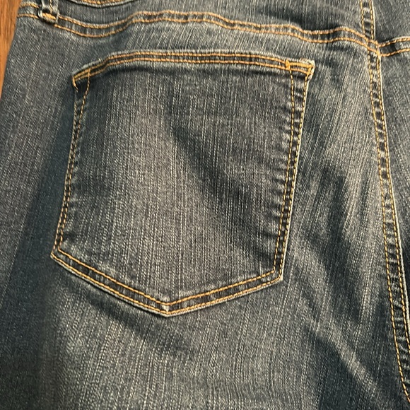 Style & Co curvy bootcut blue jeans. Size 14 - Picture 3 of 7